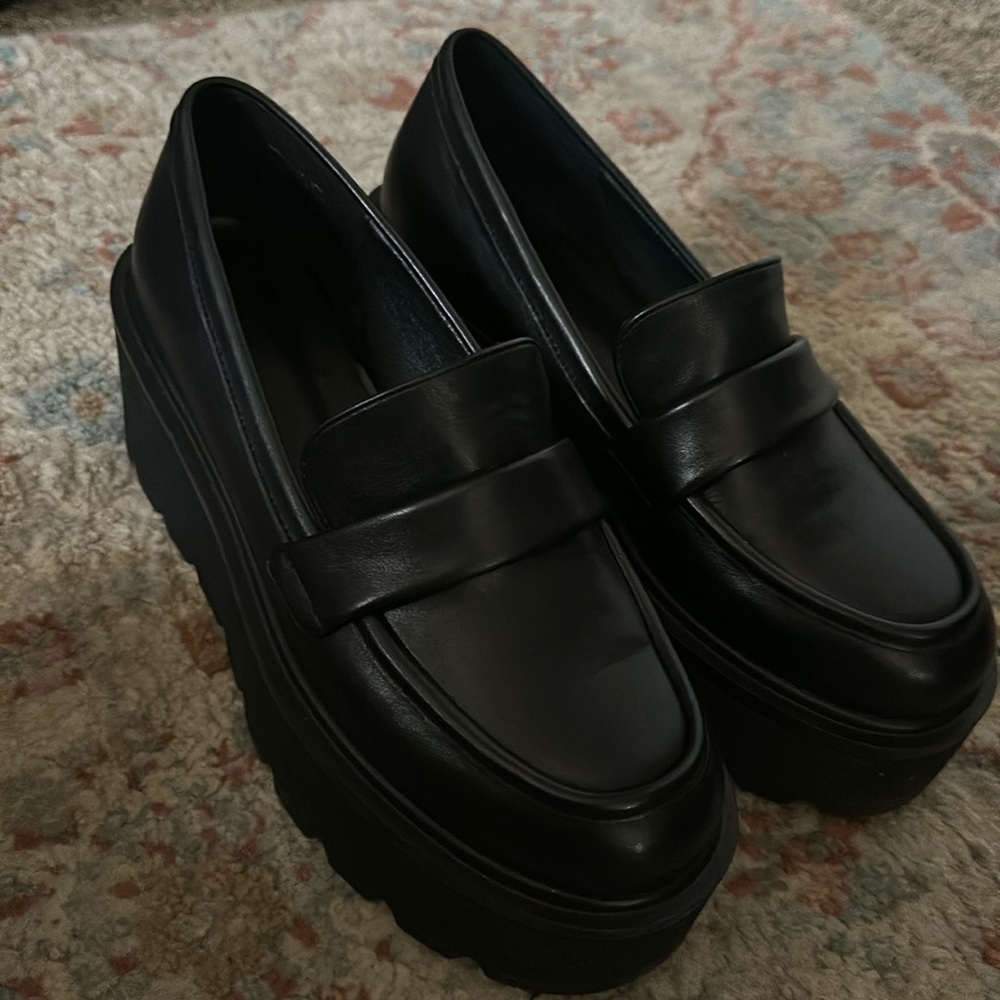 Platform penny loafer size 9